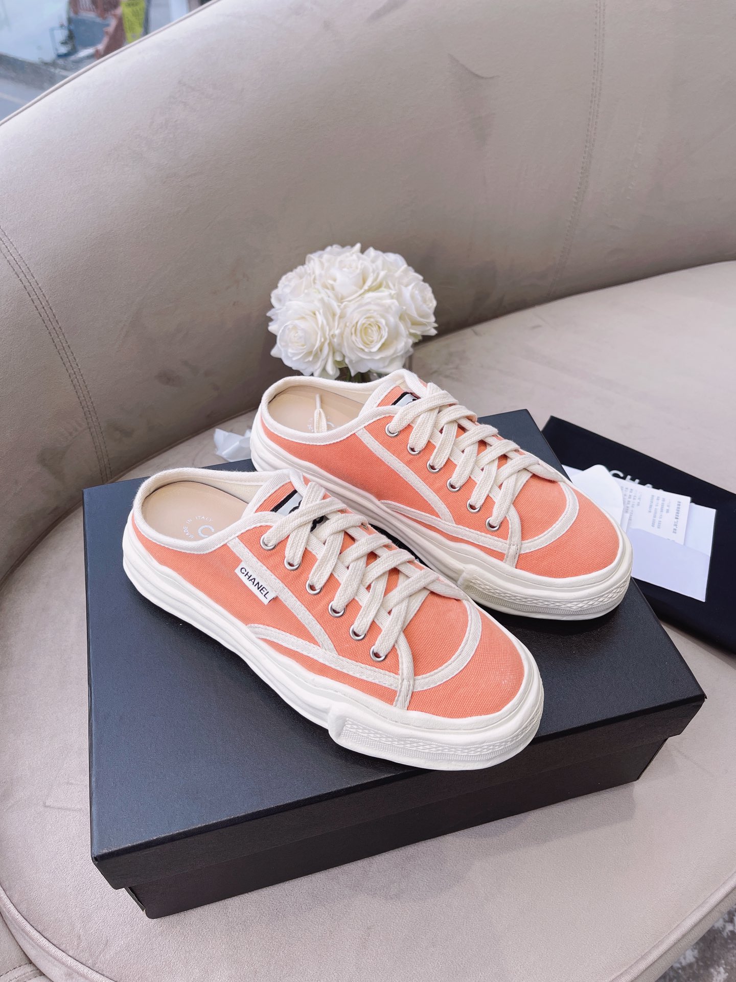Chanel Platform Sneaker 21 - vstockx