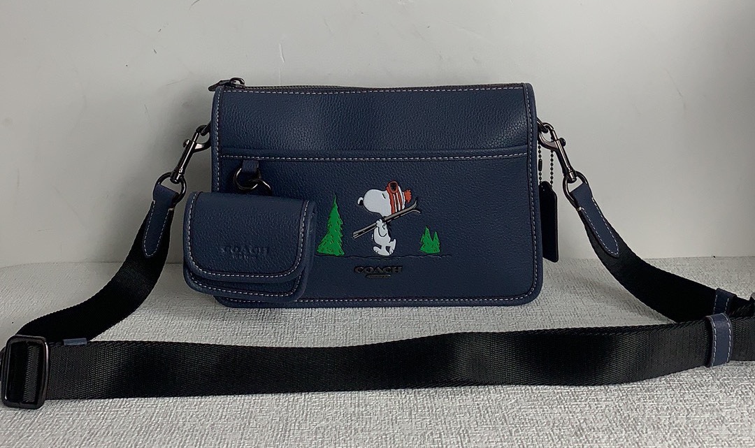 Handbags Coach CE710 size:24.5*16*5 - vstockx