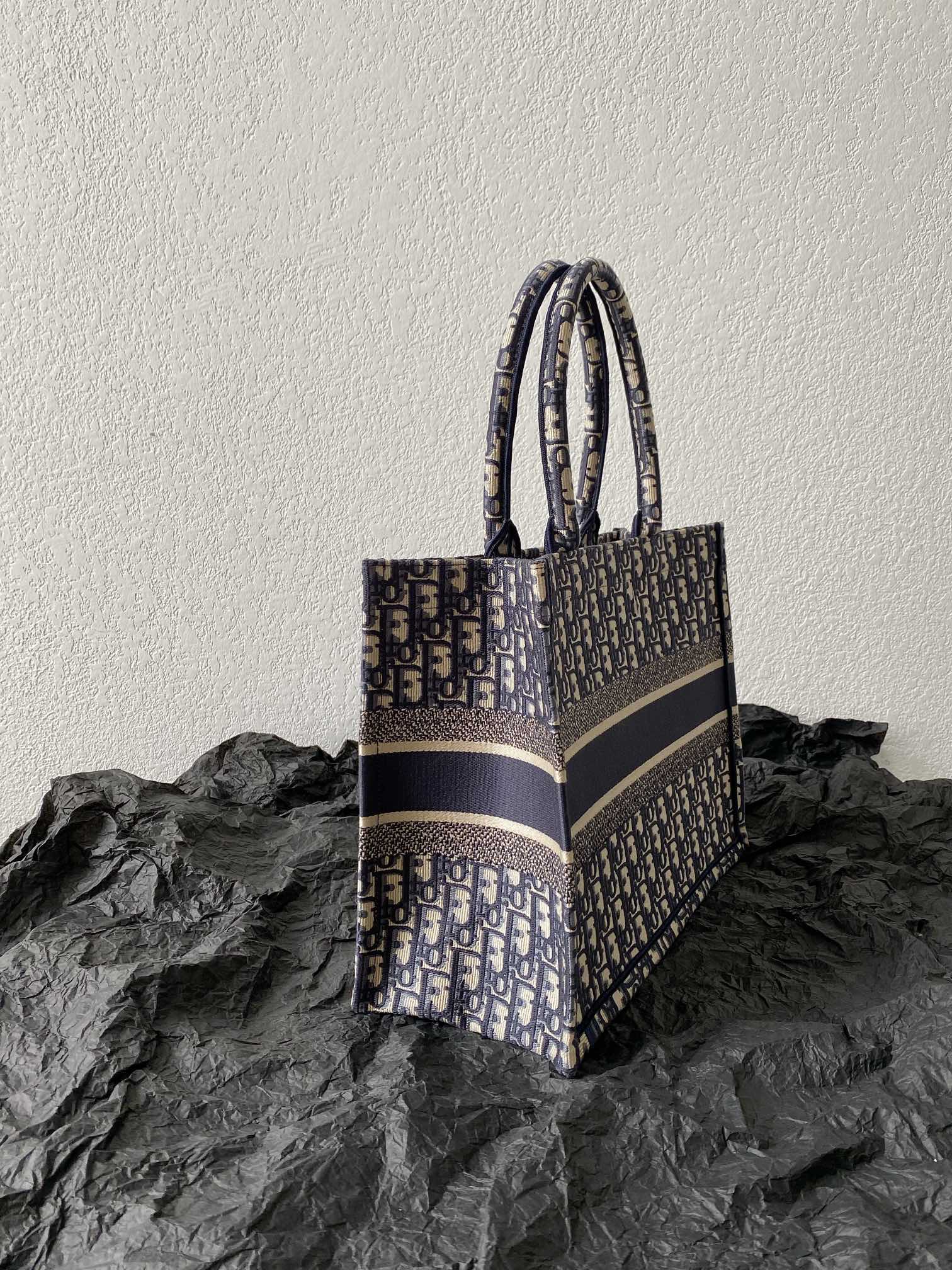 Handbags Dior Book Tote 8001 size:36*27*16 cm - vstockx