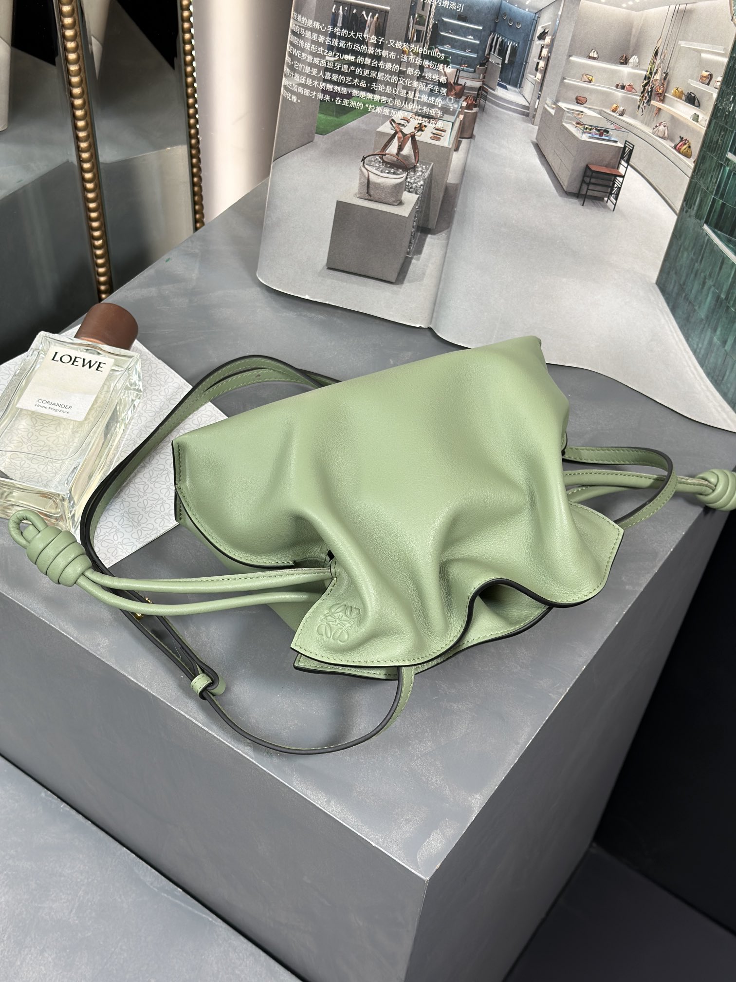 Handbags LOEWE mini flamenco clutch size:22.5-18-9 cm - vstockx