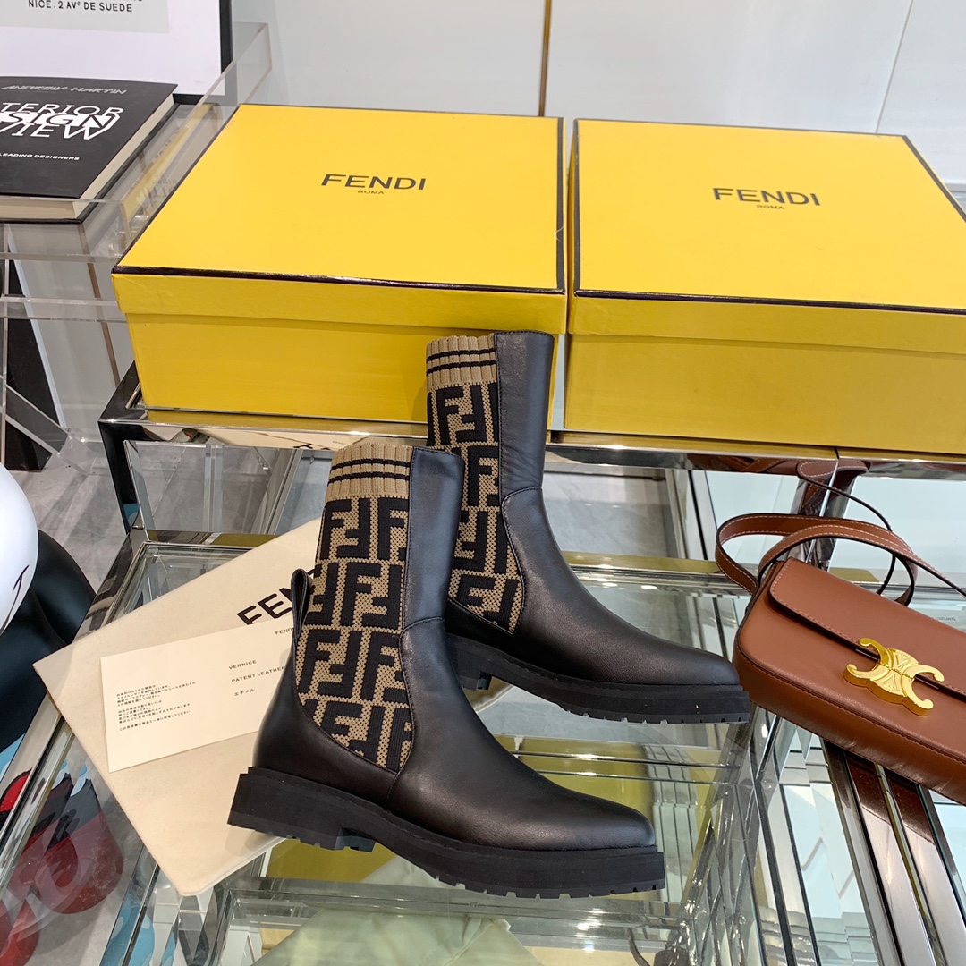 Fendi Boots 19 - vstockx