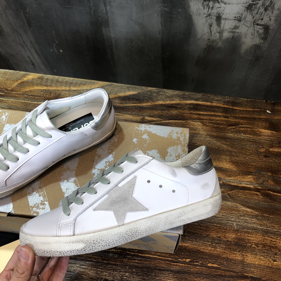 Golden Goose Superstar distressed-finish sneakers 4 - vstockx