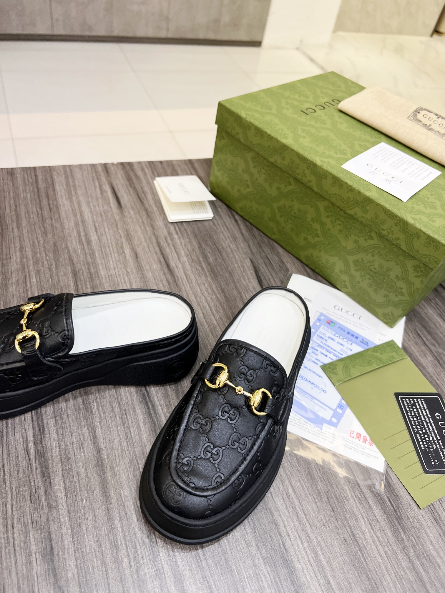 Gucci Women's WOMEN 6 - vstockx