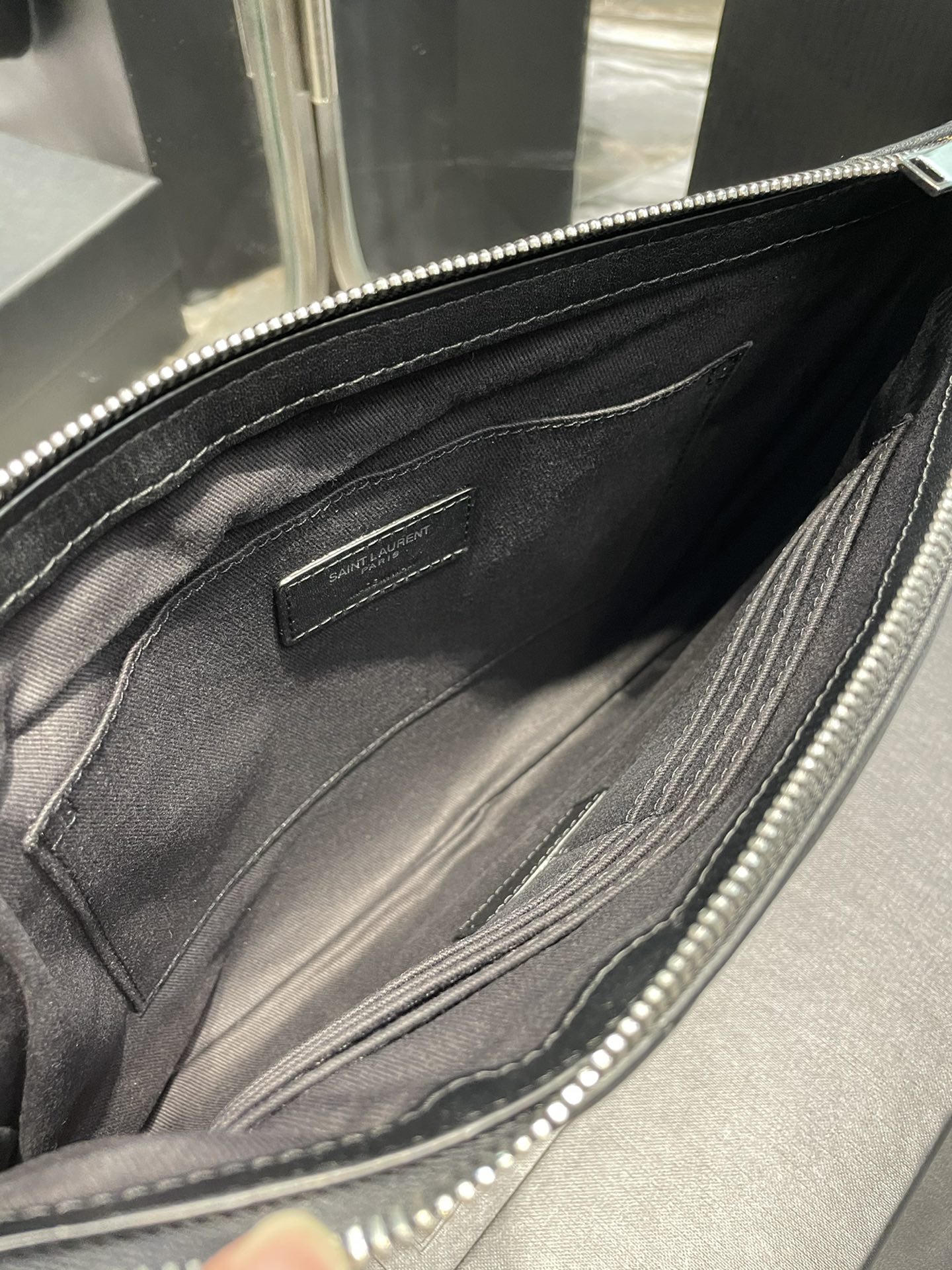 Handbags SAINT LAURENT 413444 size 30  21.5  2 cm - vstockx