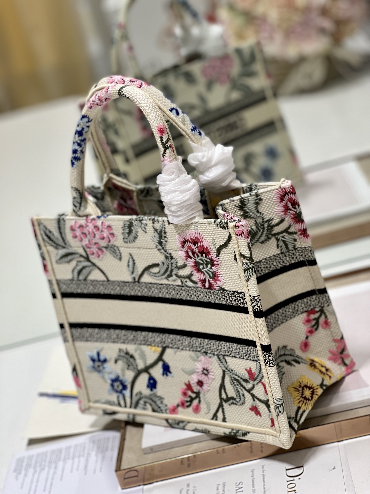 Handbag Dior 1265 size 26.5  21  14 cm - vstockx