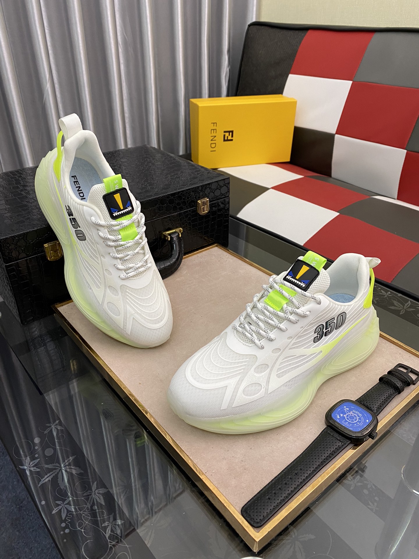 Fendi Low Top Sneakers 3 - vstockx