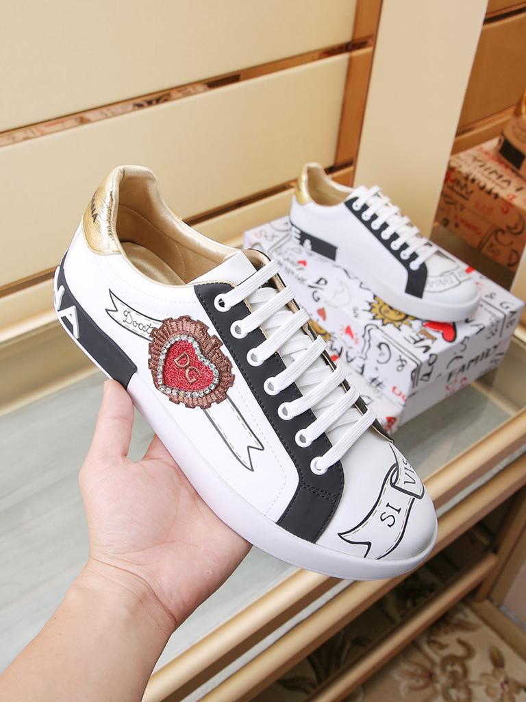 Dolce & Gabbana Low Tops Sneakers 142 - vstockx