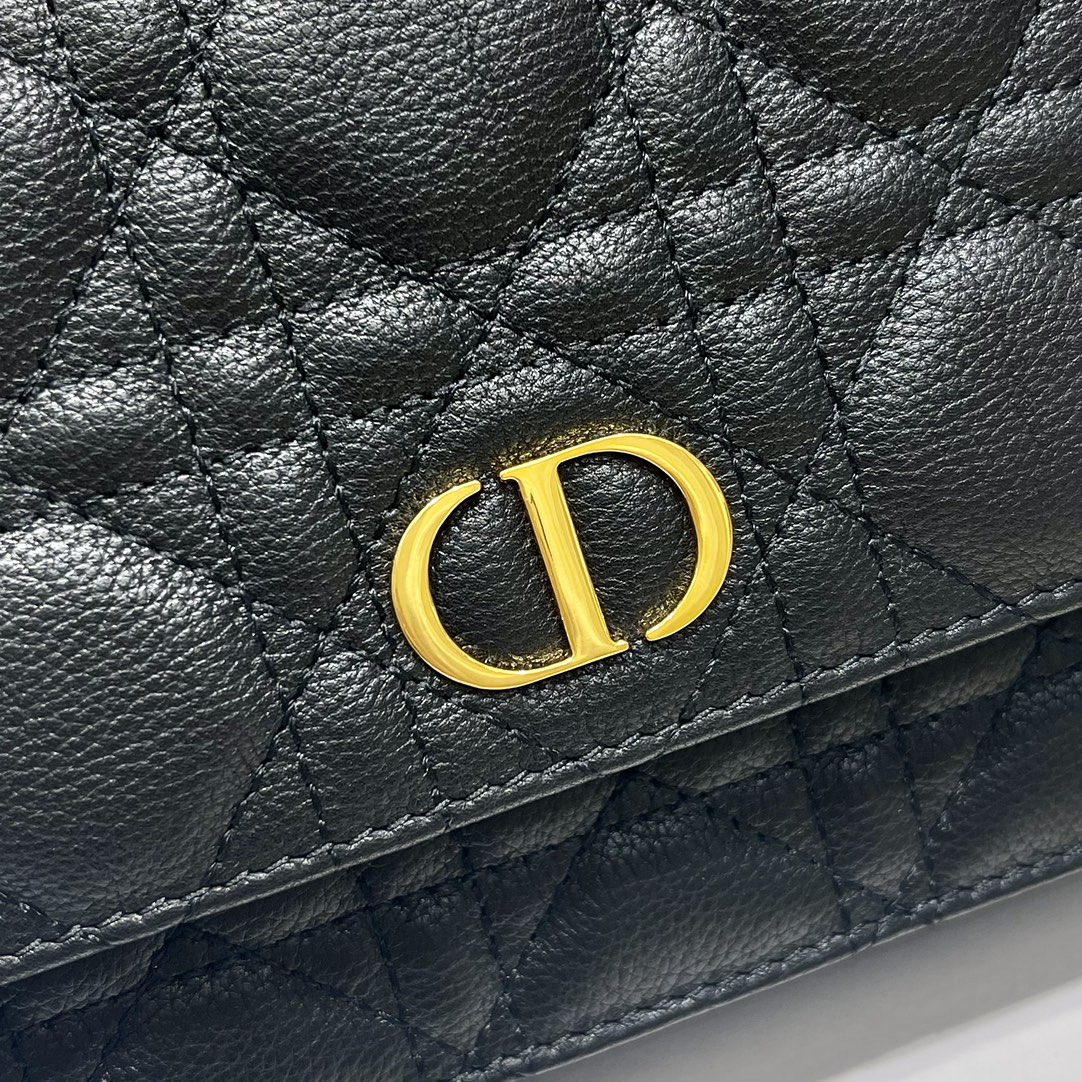 Handbag Dior 5091 size 20 x 11.5 x 3.5 cm - vstockx