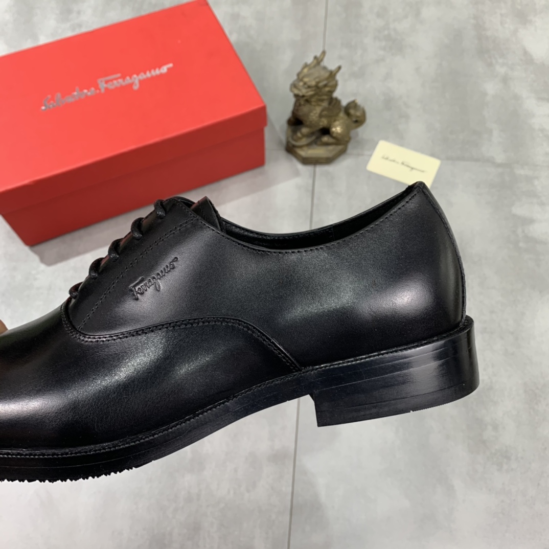 Salvatore Ferragamo Boots 20 - vstockx