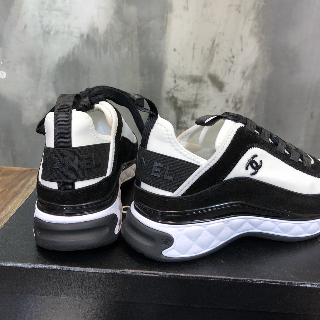 Chanel Fabric & Suede Calfskin Low Top Sneaker 15 - vstockx