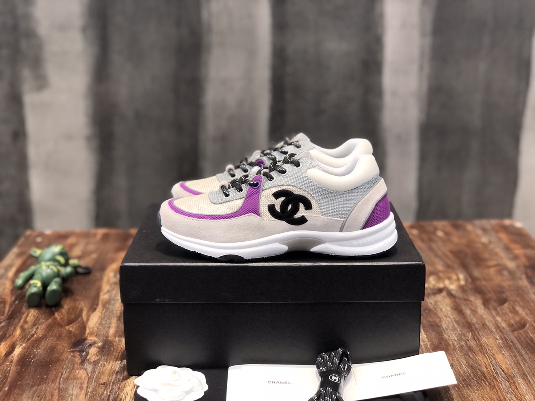 Chanel Fabric & Suede Calfskin Low Top Sneaker 3 - vstockx