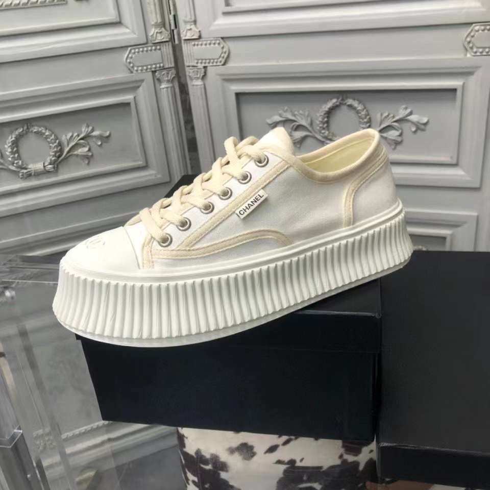 Chanel Platform Sneaker 25 - vstockx