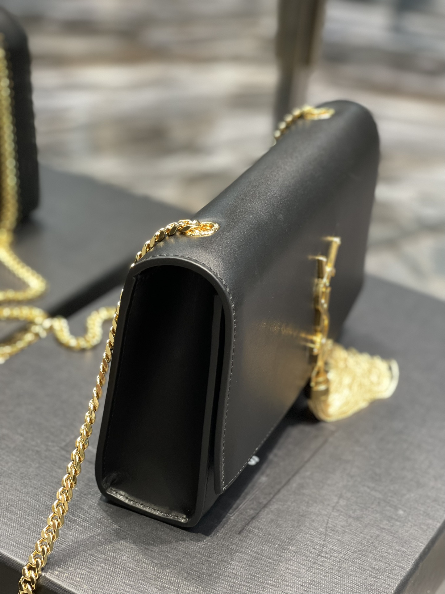 Handbags SAINT LAURENT 354119 size 24x14.5x5 cm - vstockx