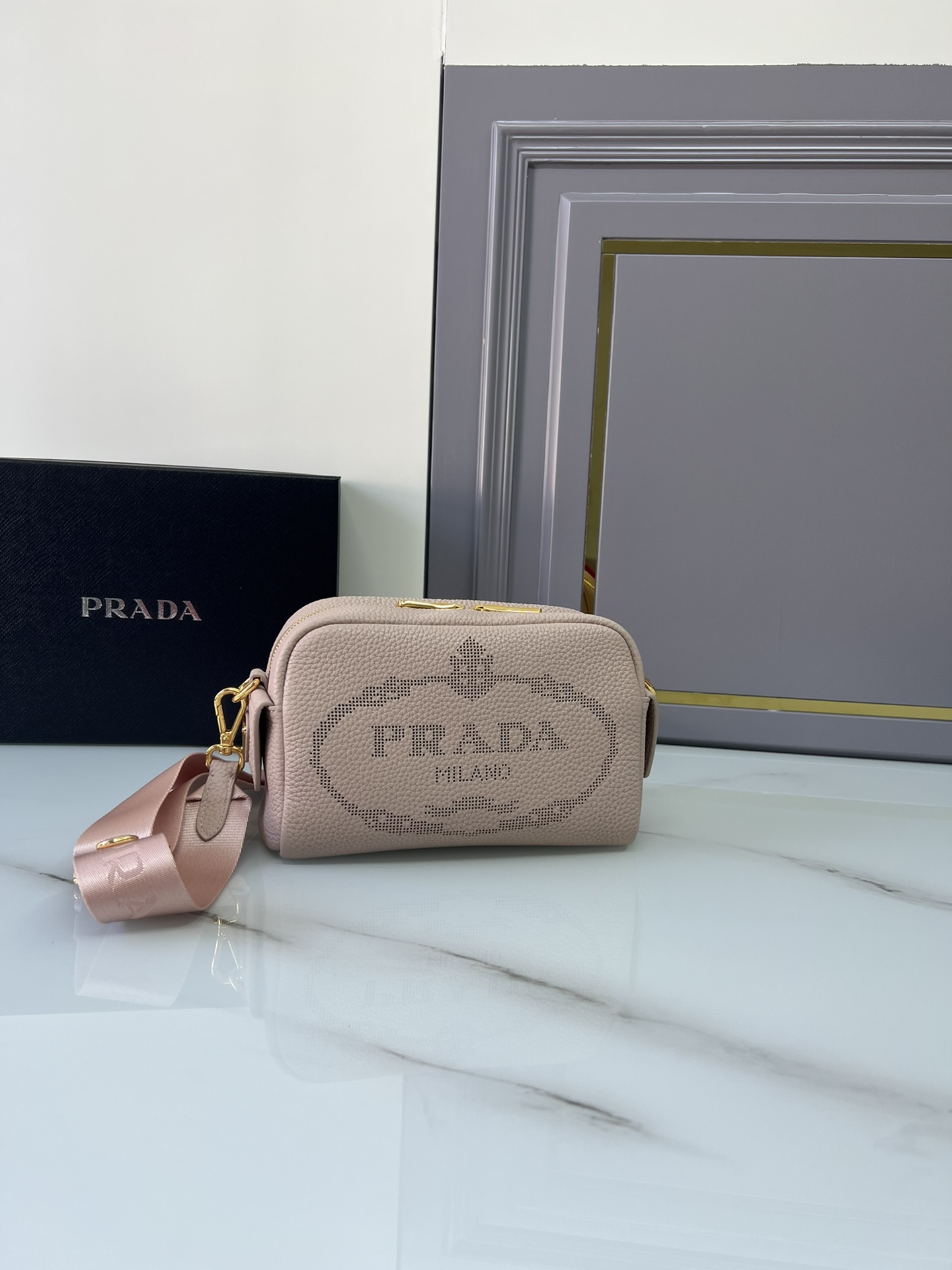handbags prada 1BH187 20.5*13*8.5 - vstockx