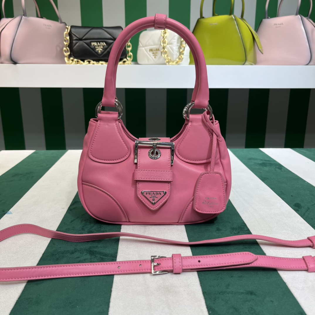 Handbags Prada PRADA PASSAVELA 1BA381 size:23x16x9 cm - vstockx