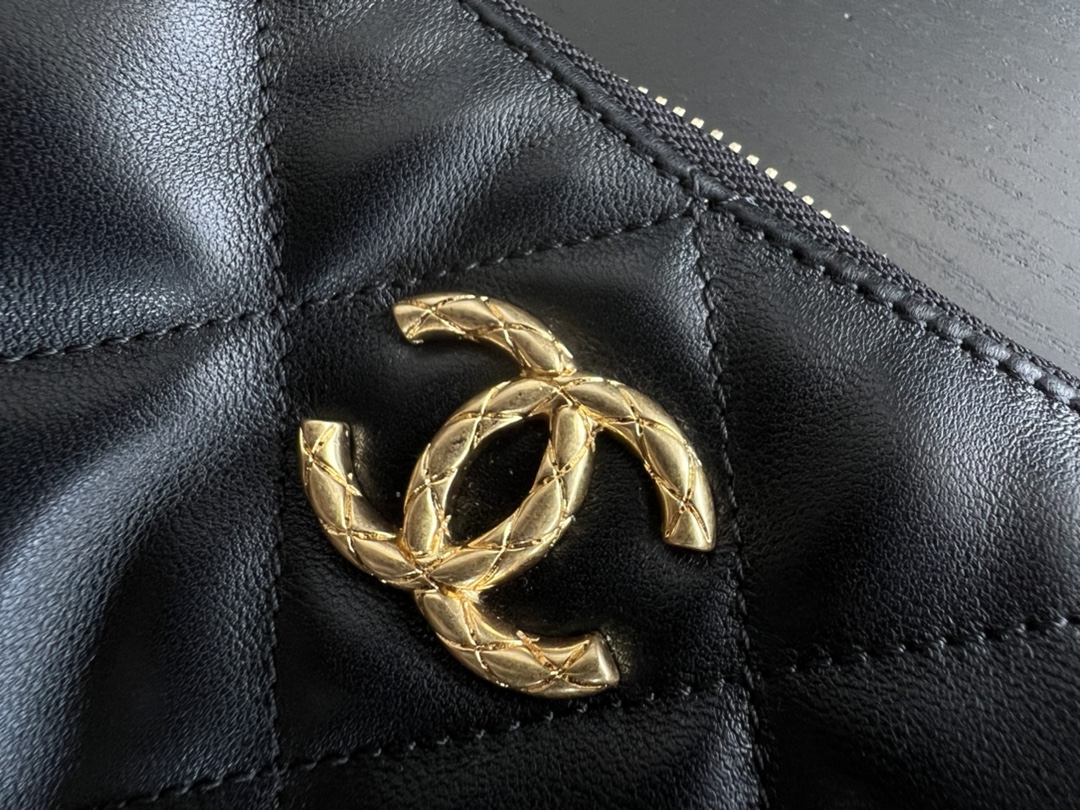Handbag Chanel size 35cmx37cm11 cm - vstockx