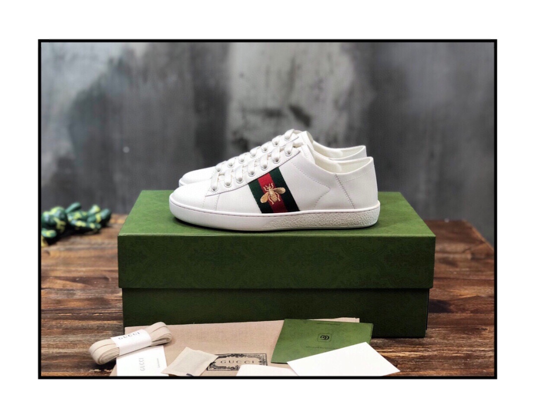 Gucci Ace Fold Down Bee (W) - vstockx