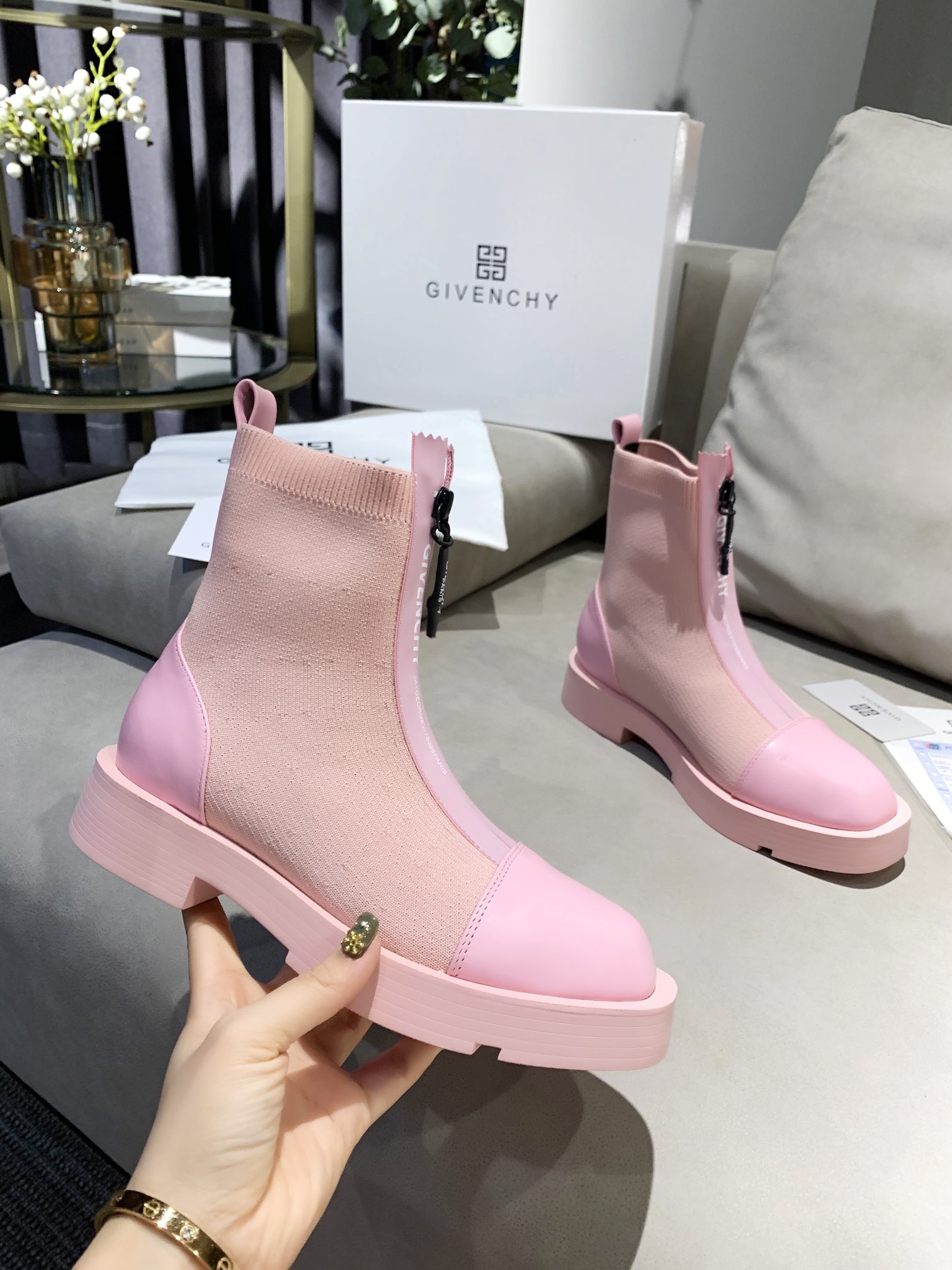 Givenchy Boots 19 - vstockx