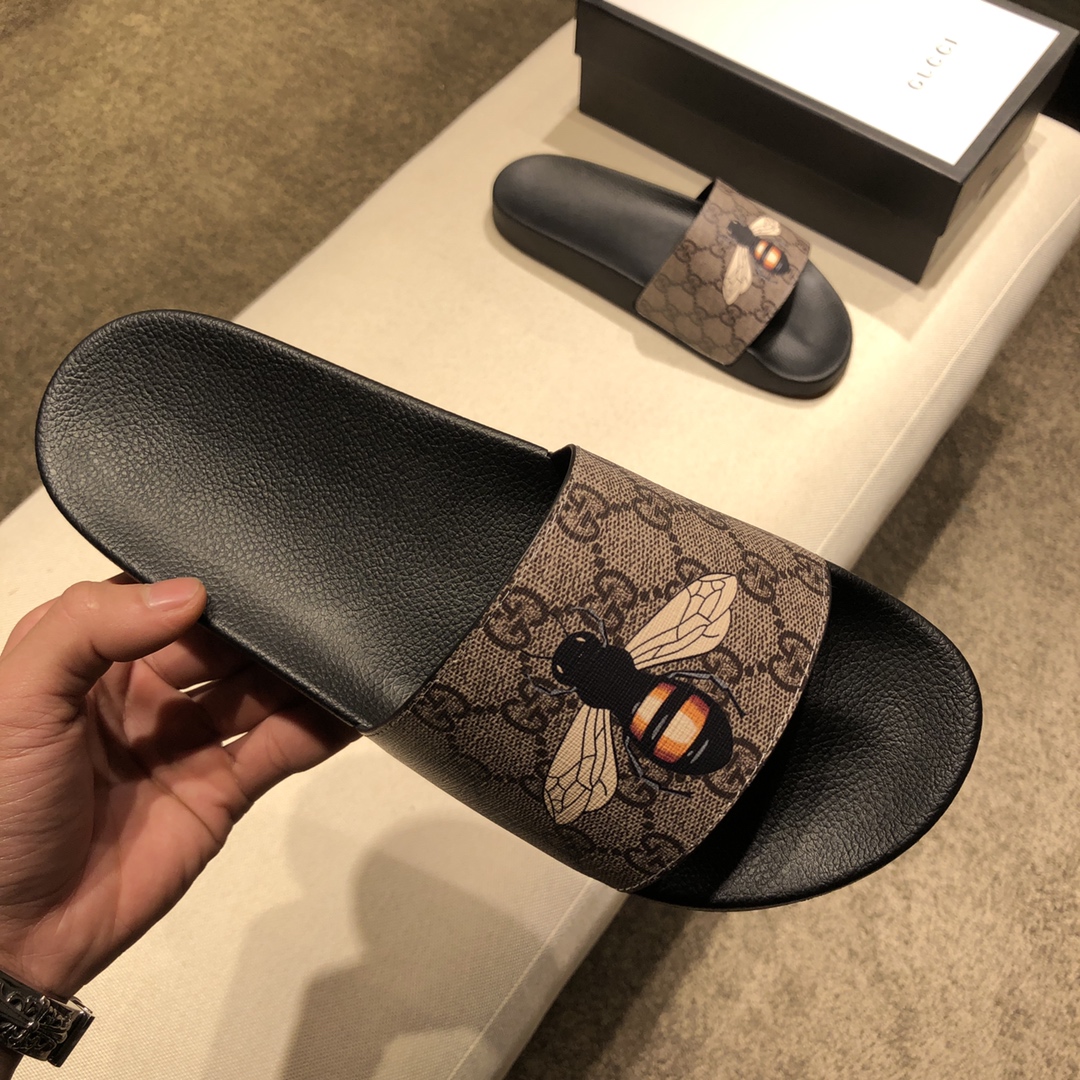 Gucci Slippers 41 - vstockx