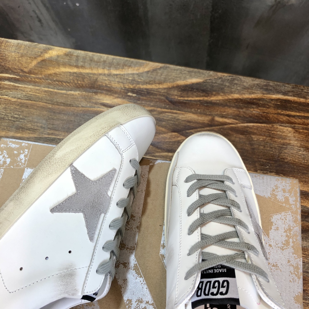 Golden Goose Superstar distressed-finish sneakers 13 - vstockx