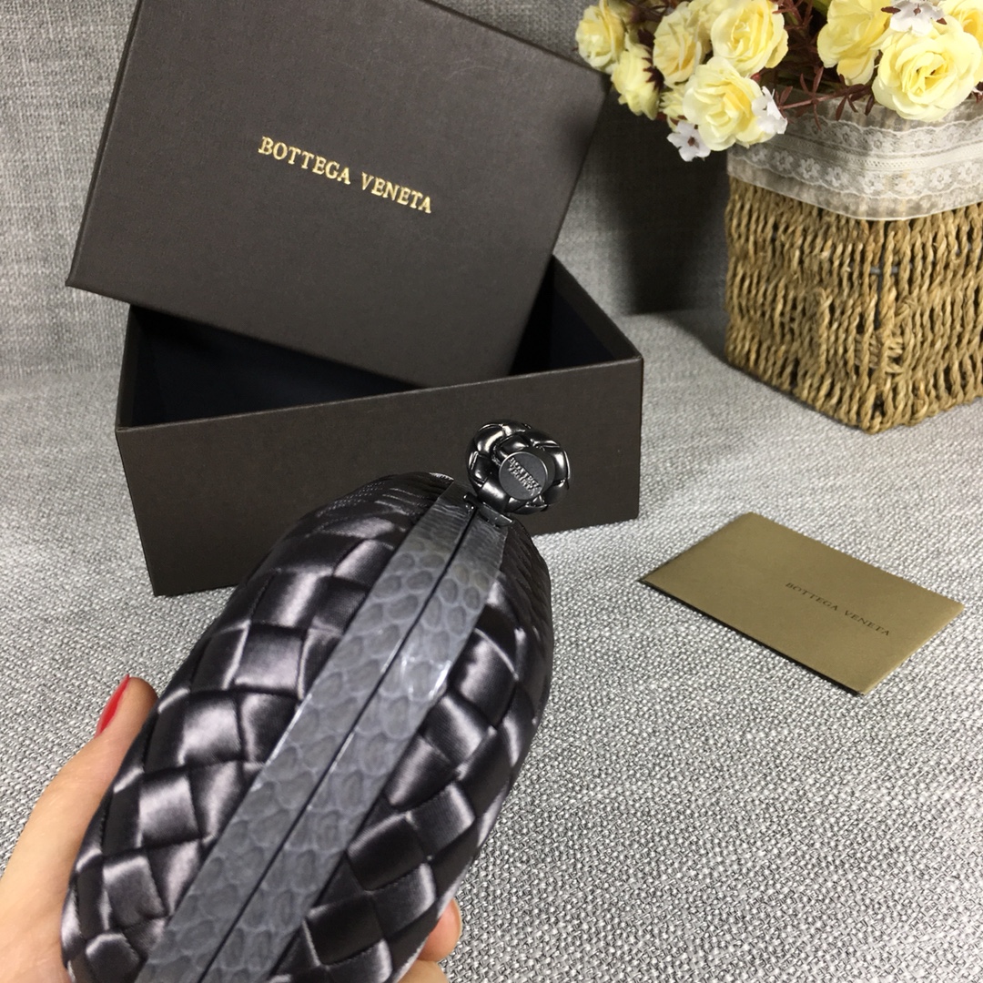 handbags Bottega Veneta 8651 size:16.5*10.5*6cm - vstockx