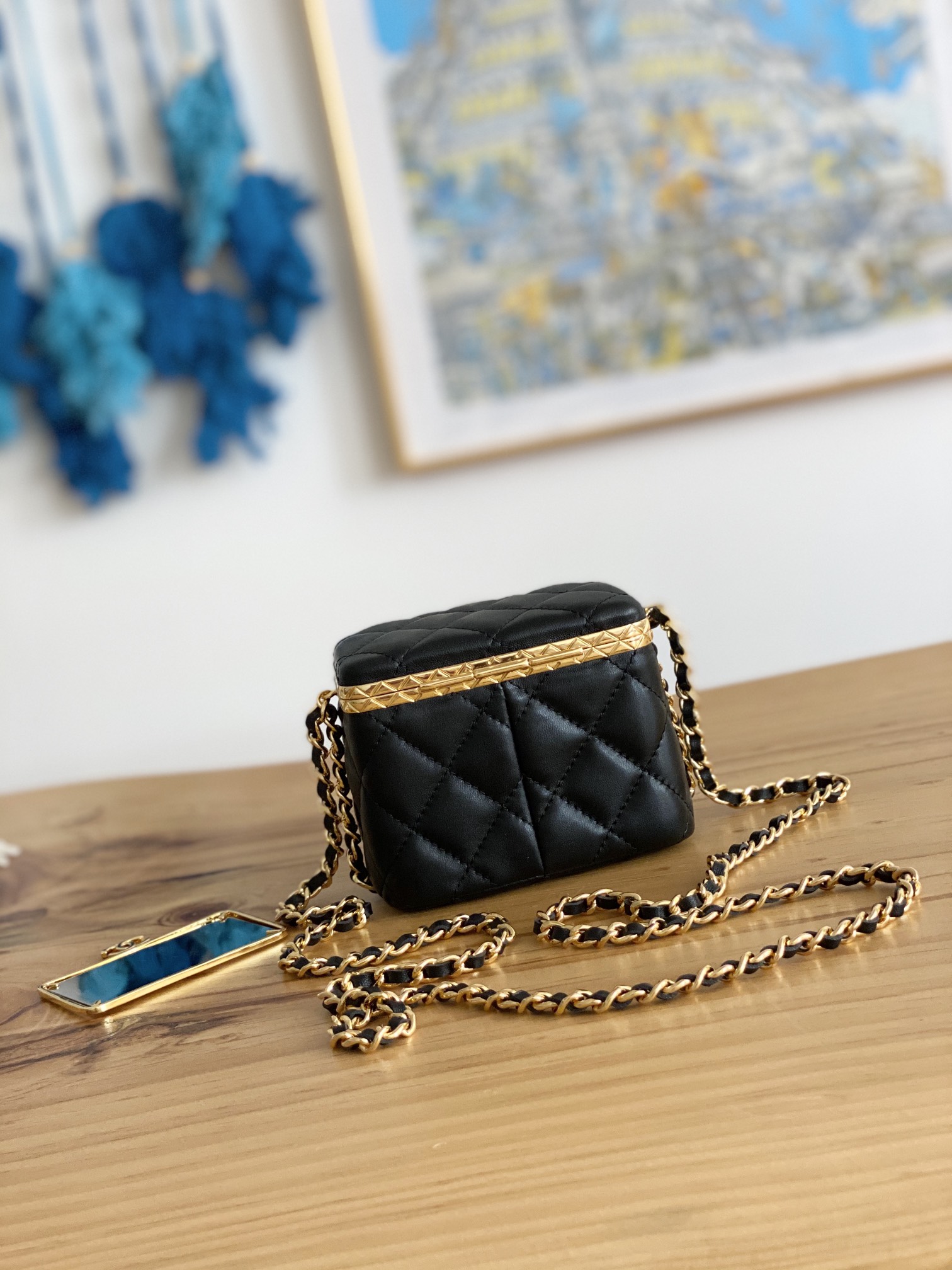 Handbag Chanel AP2717 size 9.5  11  8 cm - vstockx