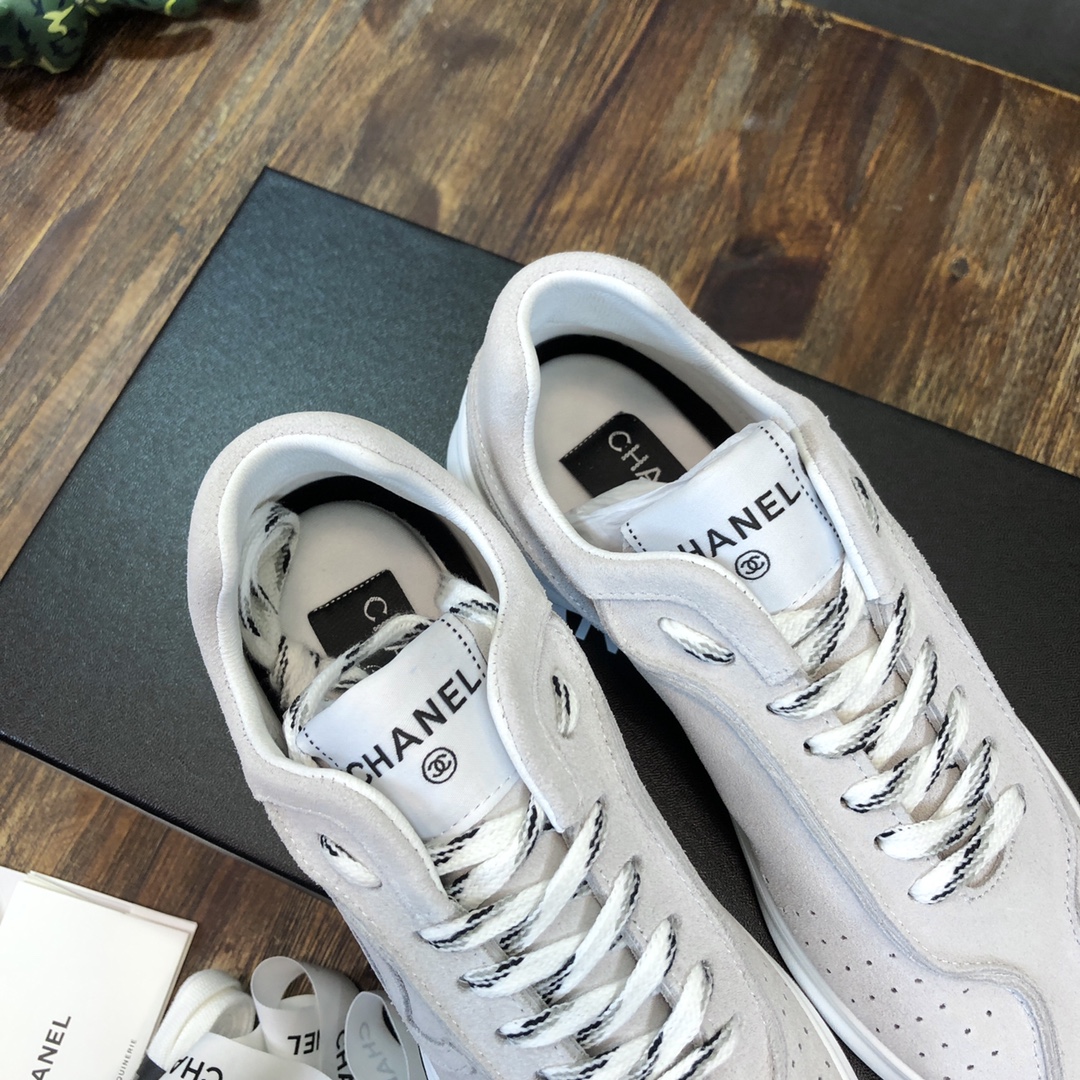 Chanel Fabric & Suede Calfskin Low Top Sneaker 29 - vstockx