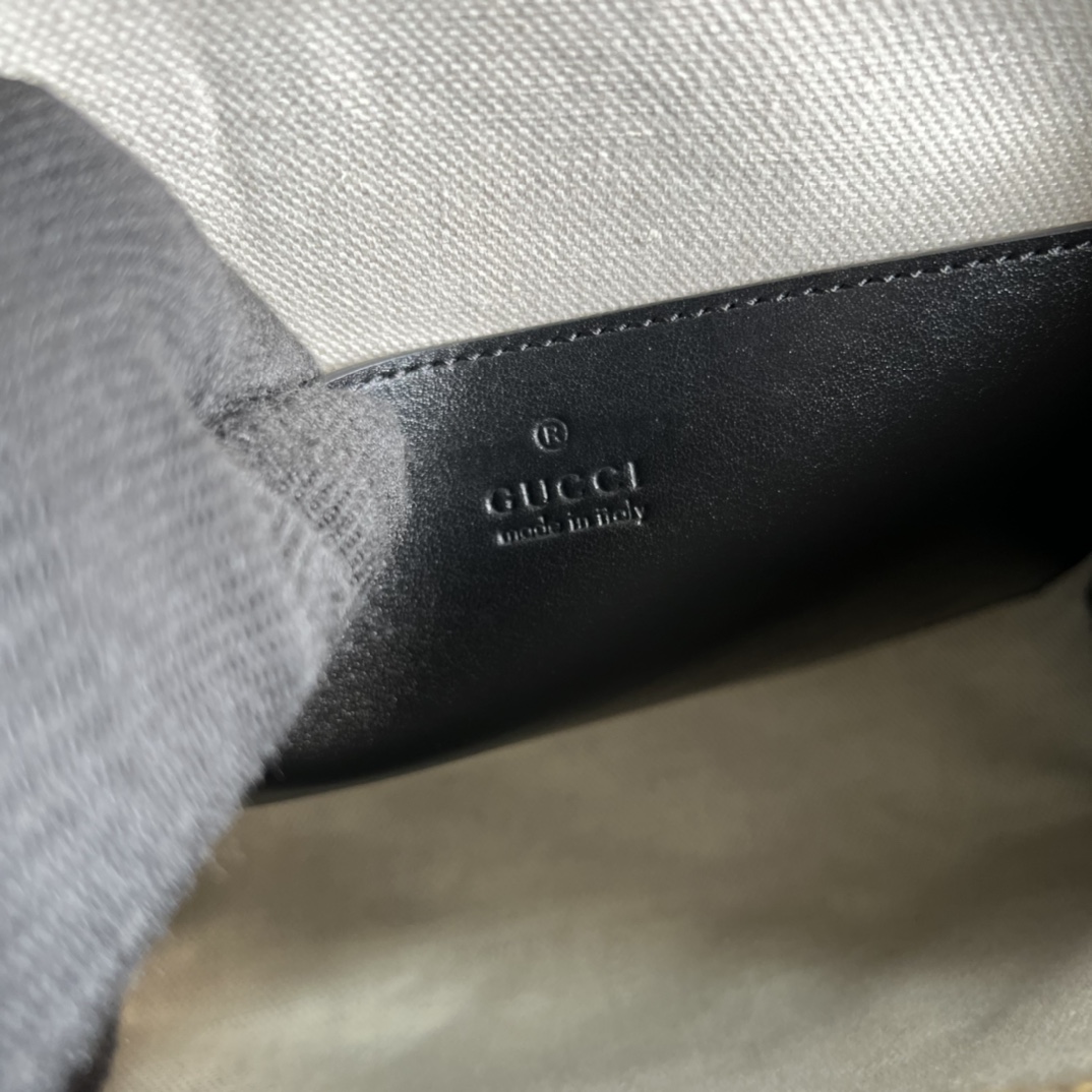 Handbag Gucci 723780 size 10*7.5*2 cm - vstockx