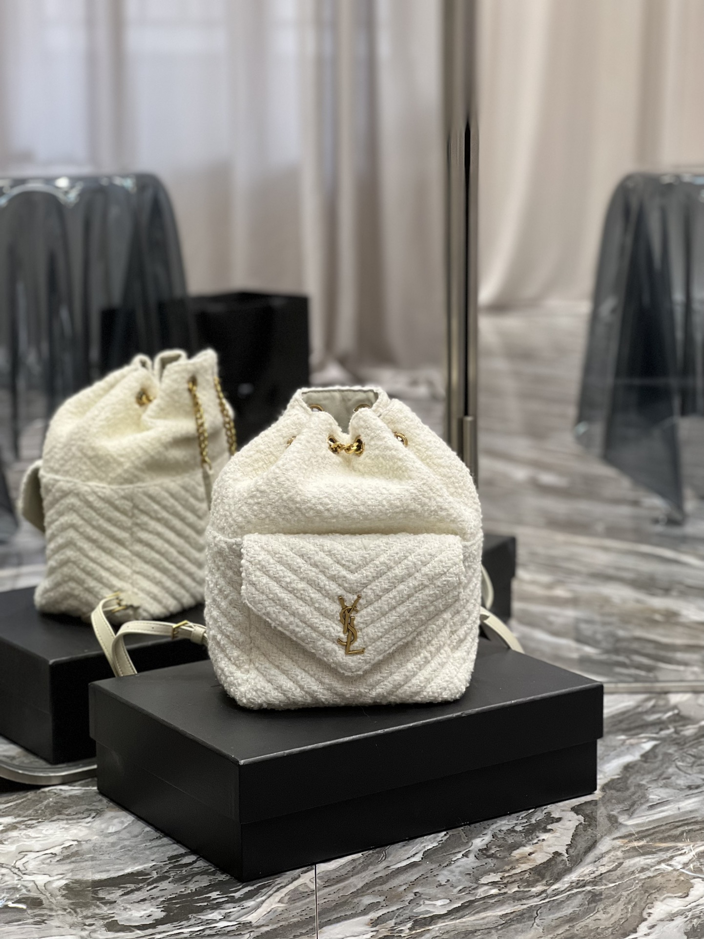 Handbags SAINT LAURENT 672609 size 22  29  15 cm - vstockx