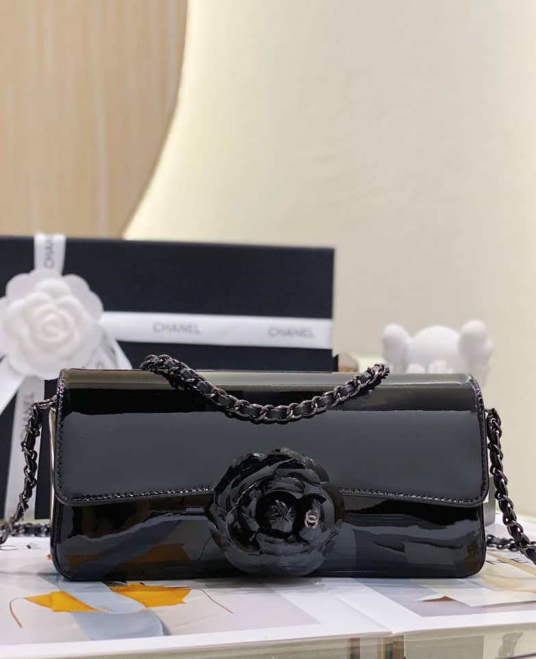 Handbag Chanel size 22 - vstockx