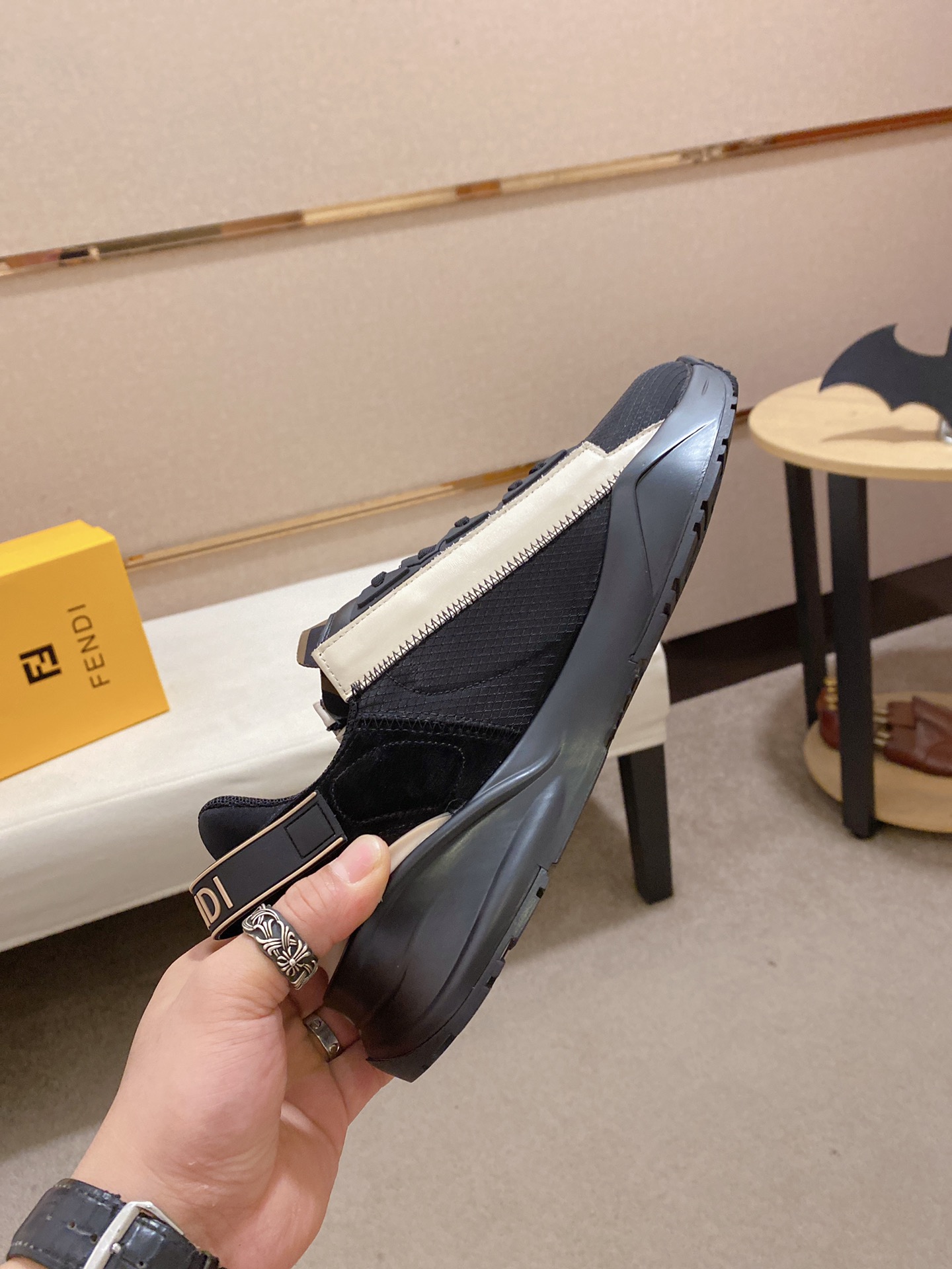 Fendi Flow Ff Sneakers 18 - vstockx