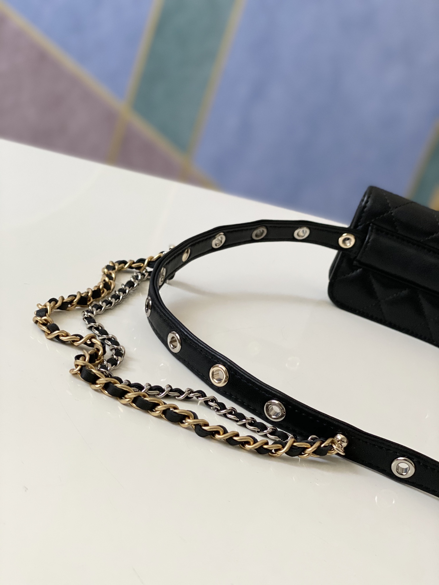 Handbag Chanel 81179 size 12 8.5 2.5 cm - vstockx