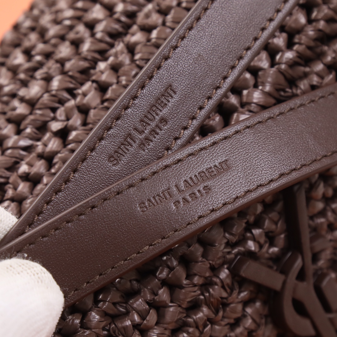 Handbags SAINT LAURENT 633158 size 28  20.5  8.5 cm - vstockx