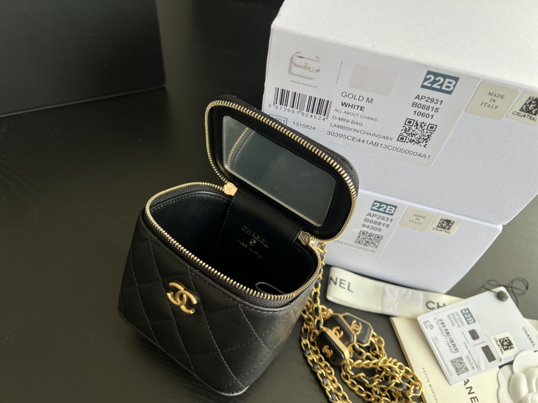 Handbag Chanel 2931 size 8.5cmx11cmx7 cm - vstockx