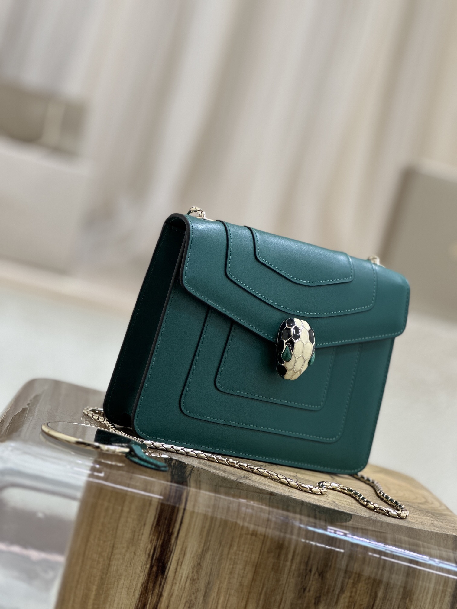 Handbags Bvlgari Serpenti Forever 35107 size:20*15*5 cm - vstockx