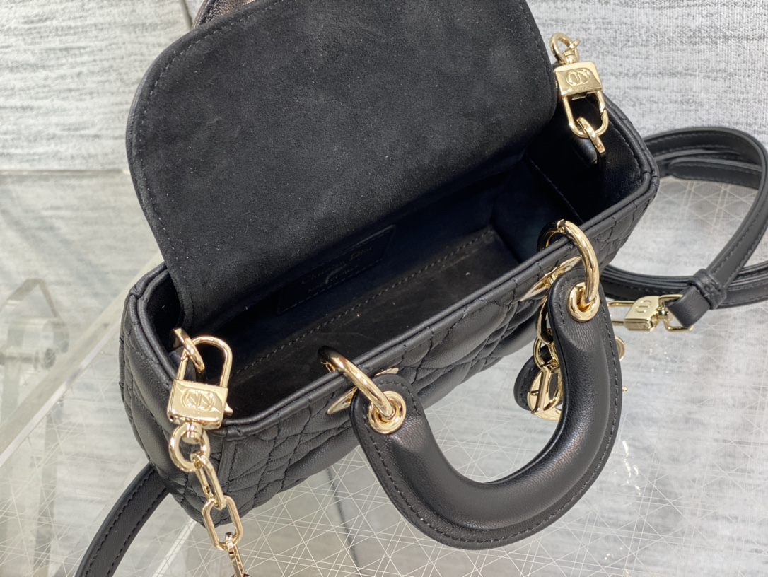 Handbags Dior 9230 size  16*5.5*10 cm - vstockx