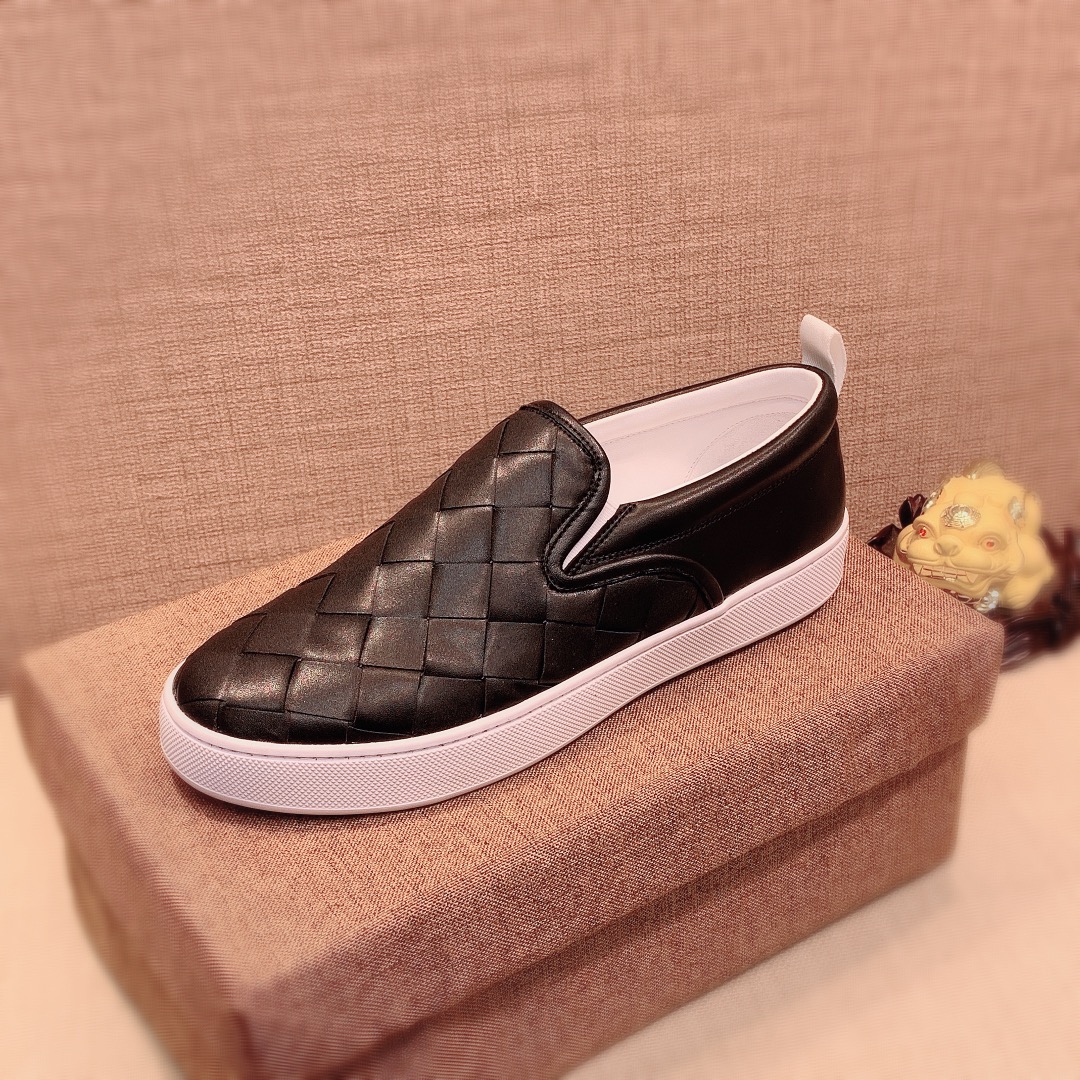 Bottega Veneta Intrecciato Leather Loafers 6 - vstockx