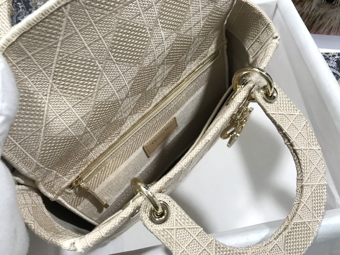 Handbag Dior M0565 size 24*20*11 cm - vstockx