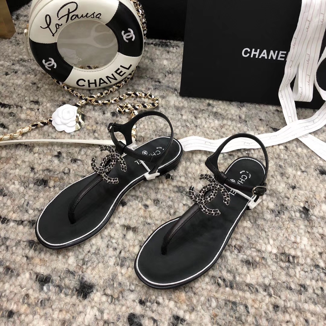 Chanel Slides 42 - vstockx