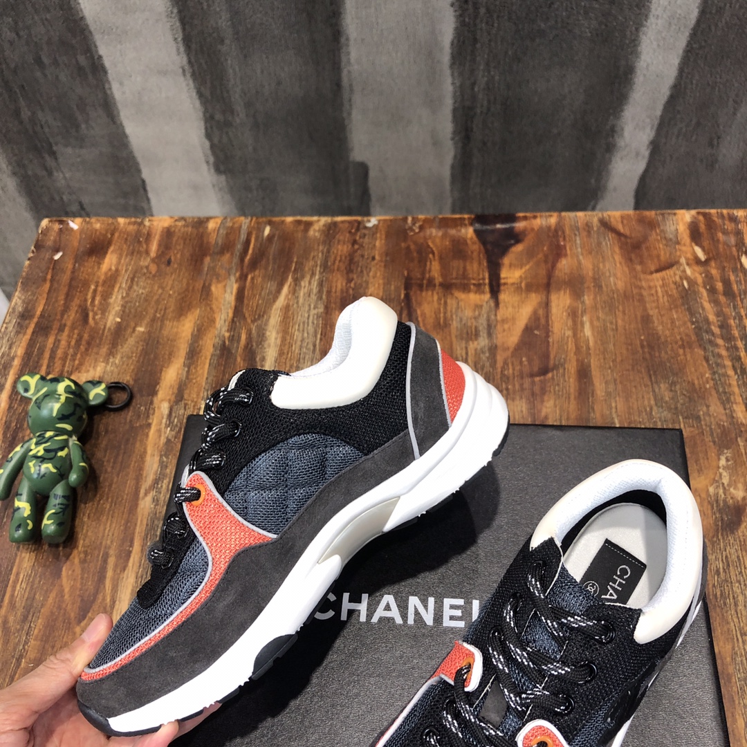 Chanel Fabric & Suede Calfskin Low Top Sneaker 4 - vstockx