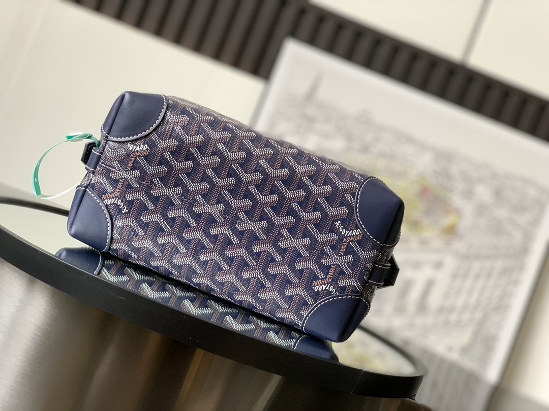 Handbags Goyard Boeing MAE020216 size:13x12x 24 cm - vstockx