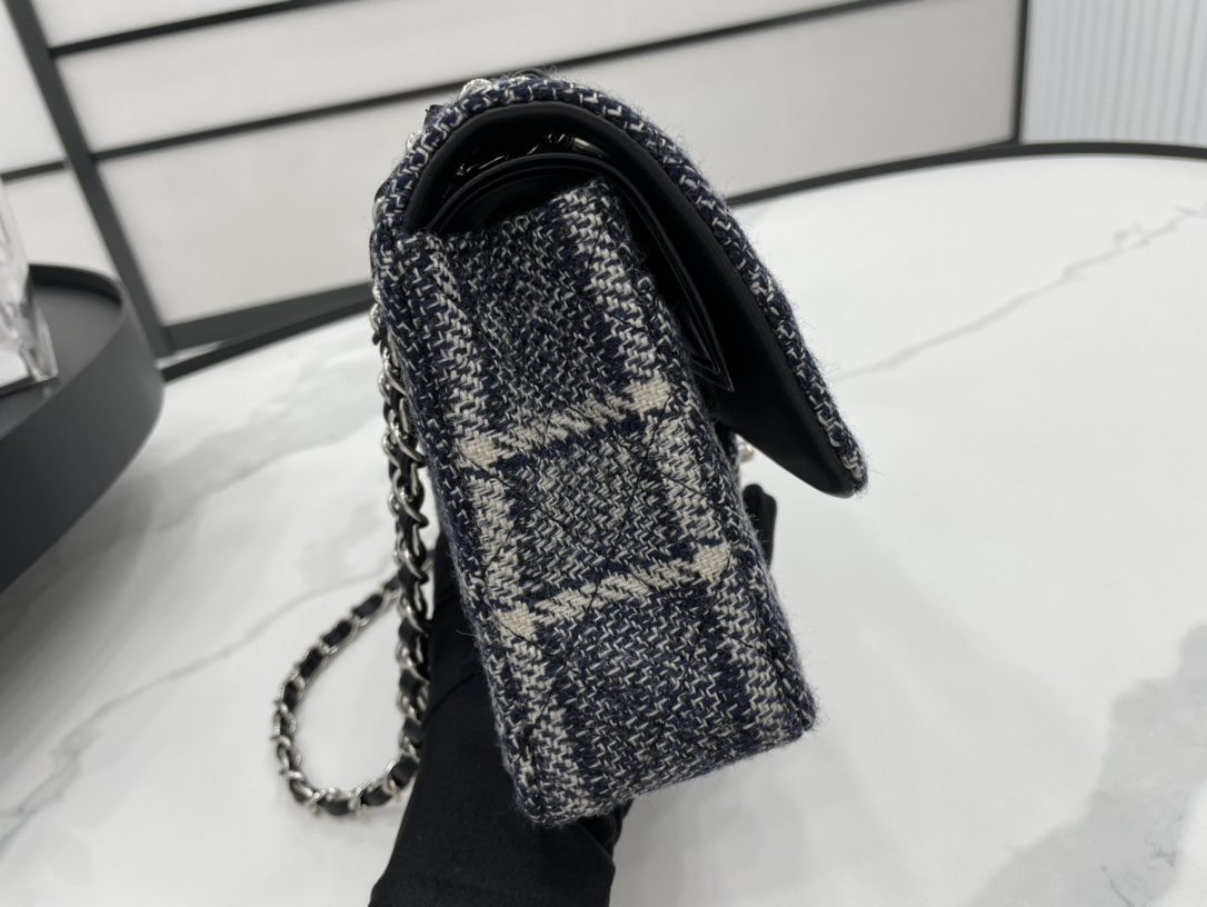 Handbag Chanel size 25 cm - vstockx