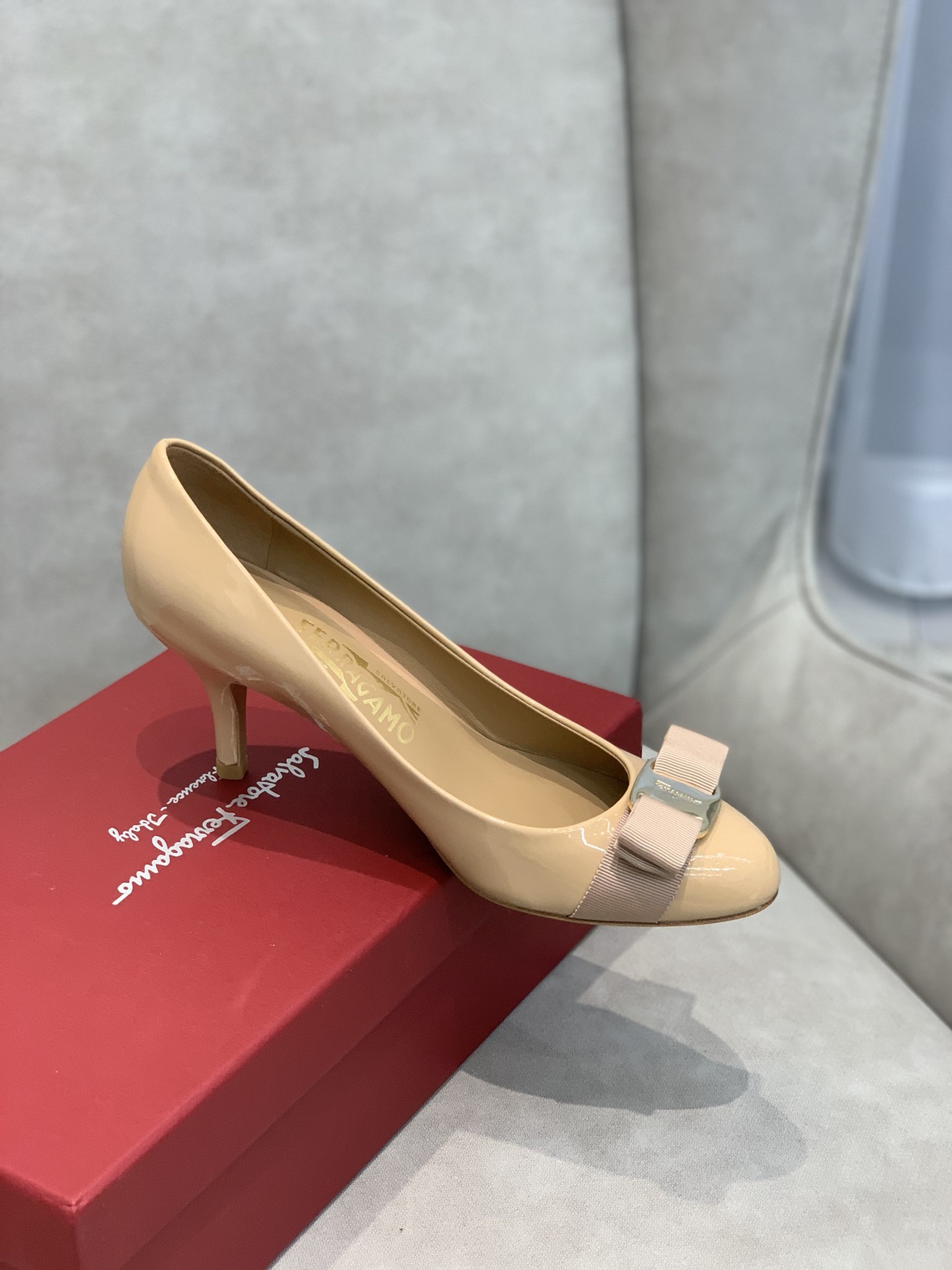 Salvatore Ferragamo Heel 1 - vstockx