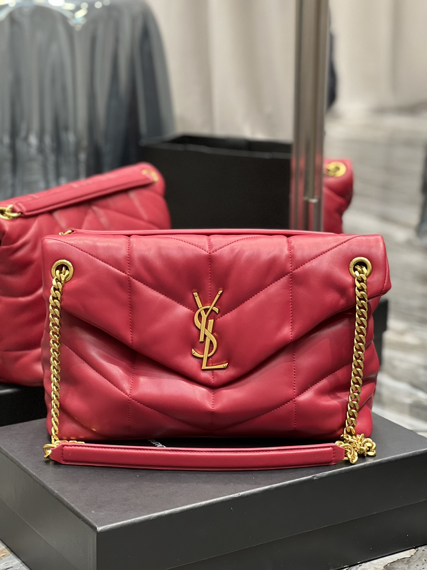 Handbags SAINT LAURENT 577475 size 35x23x13.5 cm - vstockx