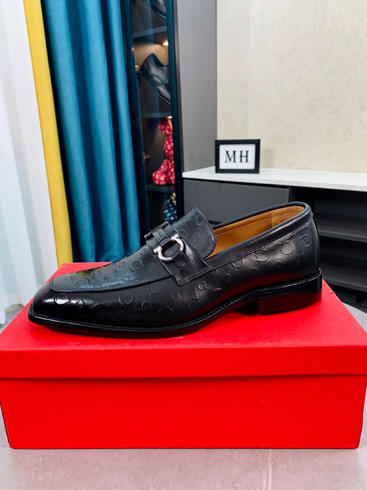 Salvatore Ferragamo Boots 25 - vstockx