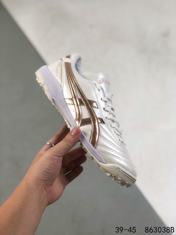 ASICS football shoes 2 - vstockx