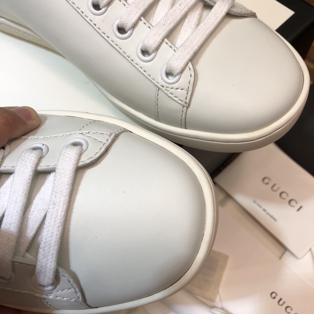 Gucci Ace Perforated Interlocking G (W) - vstockx