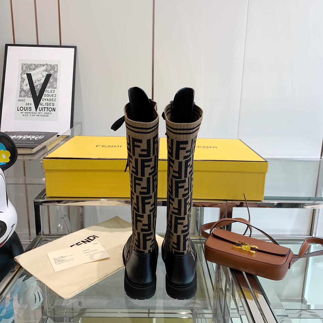 Fendi Boots 11 - vstockx