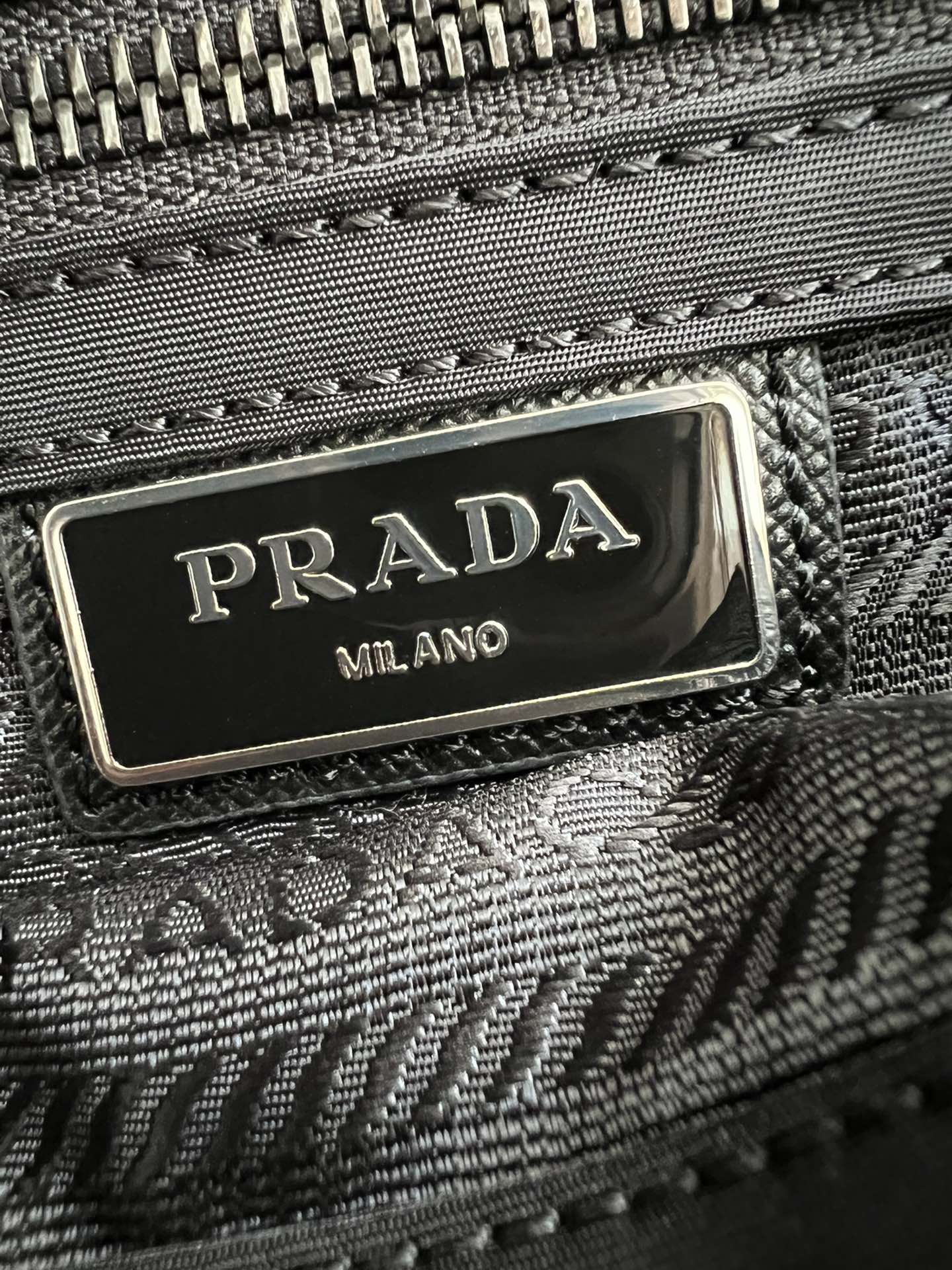 handbags prada 2VD769B 26*20*10 - vstockx
