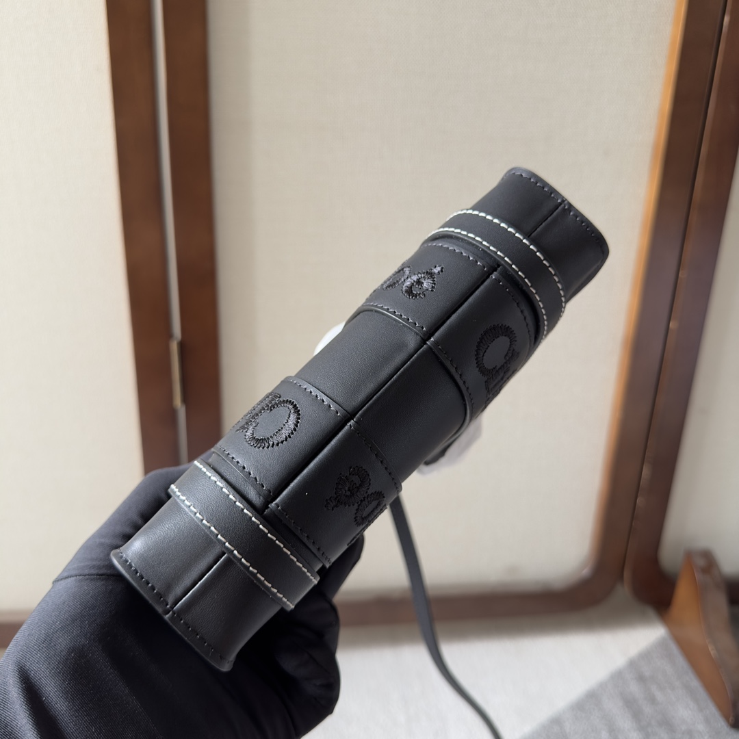 Handbags Chloe Woody size:20*14*6cm - vstockx